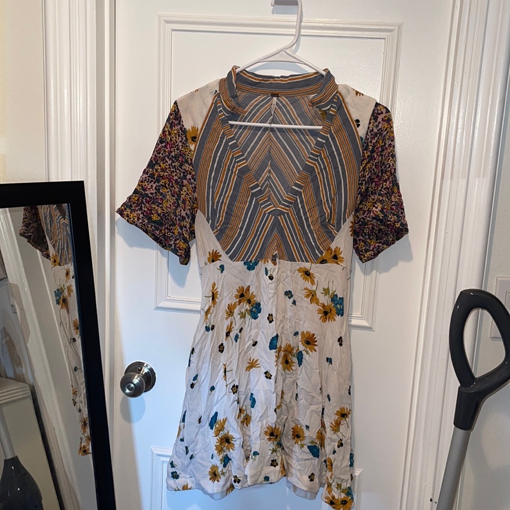 Adorable free people tunic!!! 🌼